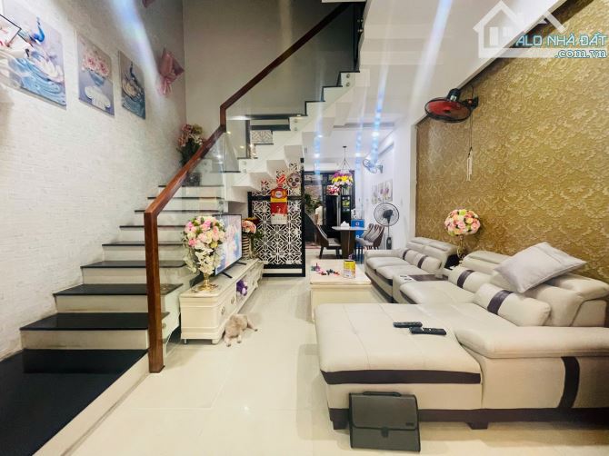 🏡 BÁN NHÀ 1 TRỆT 2 LẦU ĐẸP – FULL NỘI THẤT – GẦN CHỢ PHI TRƯỜNG PHƯỜNG 9 – GIÁ CHỈ 6.2 TỶ - 2