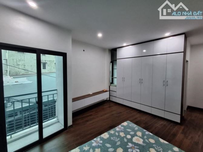 Nhà Đẹp-Lô Góc-Thang Máy Sịn-Ngõ Thông-Ô Tô Đỗ Cửa-Khu Vực Tây Mỗ-Nam Từ Liêm : Nhỉnh 8 Tỷ - 2