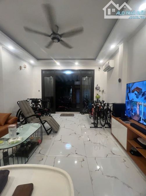🚨💥 BÁN GẤP NHÀ HẺM XE HƠI – ĐƯỜNG TRẦN HƯNG ĐẠO – 51M² – FULL NỘI THẤT CAO CẤP! 🚨💥 - 2