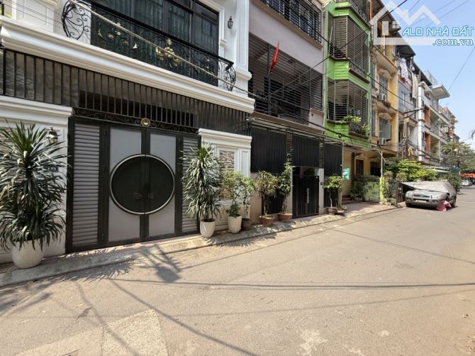 Bán đất chính chủ 78m2 phân lô ô tô tránh phố Giải Phóng - 2