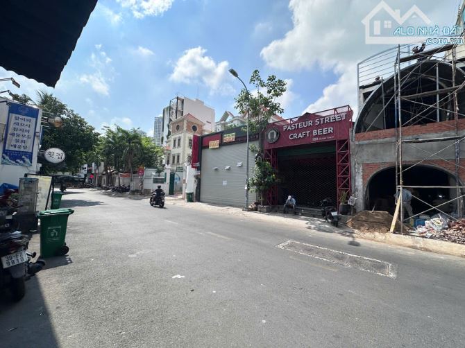 Siêu Hiếm Bán Nhà Mặt Tiền Xuân Thủy,Thảo Điền,Q2 DT:195m2-HĐT:120 triệu/tháng-Giá 64,5 Tỷ - 2