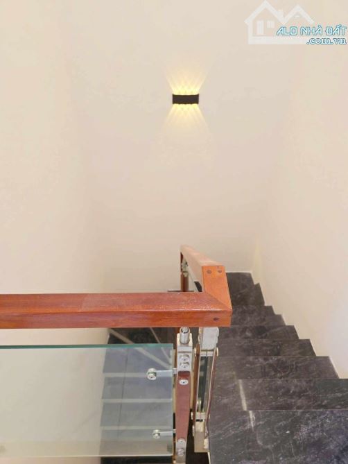 Nhỉnh 4 tỷ- Nhà 3 tầng mới tinh- HXH- Hỗ Trợ Vay- Trường Thạnh Q9 - 2