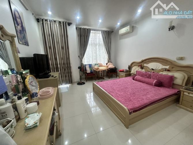 🏡 QUẬN 3 - NHÀ 5 TẦNG - HẺM XE HƠI – CHỈ 13 TỶ! - 2