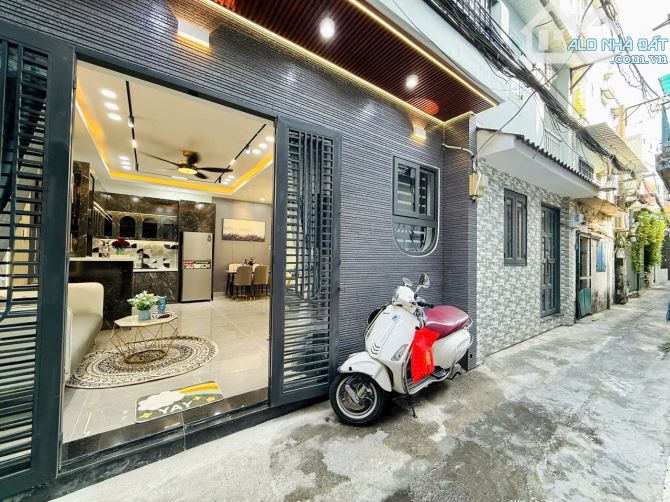 NHÀ 1LẦU MỚI ĐƯỜNG SỐ 8 , PHƯỜNG 11 , QUẬN - GV - 2