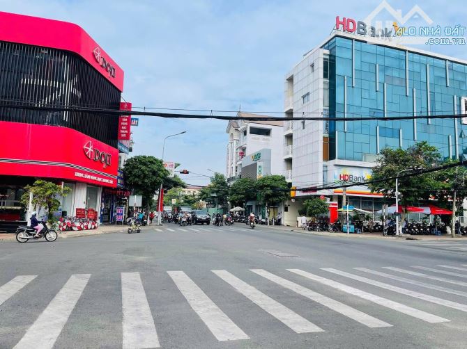 🆘Giảm mạnh 16Tỷ còn 13Tỷxxx ✳️Bán nhà mặt tiền đường CMT.8 - 2