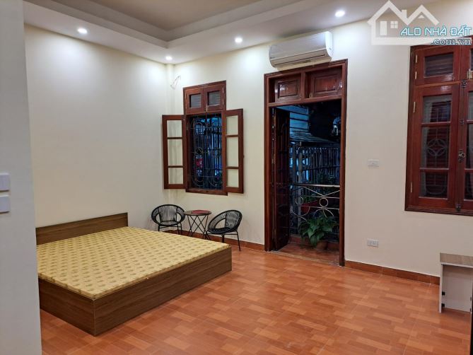 Bán nhà dòng tiền mặt phố Lê Thanh Nghị, 50m, 5 tầng, 10 phòng, sát Kinh tế, giá 13.7 tỷ - 2