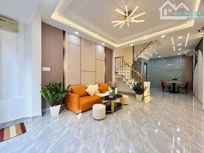 ✴️ Lên sóng siêu phẩm nhà đường Trương Định, Quận 3 / 58.2m2 / Giá 2 Tỷ 450 (Full 100%) - 2