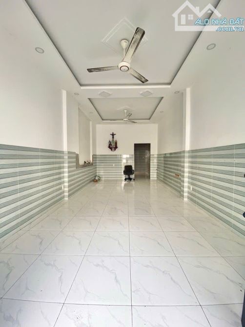 CHỦ NGỘP BANK - Bán gấp nhà 2 tầng x 90m2 - Nở hậu - Phạm Văn Chiêu - Chỉ 4.x tỷ TL - 2