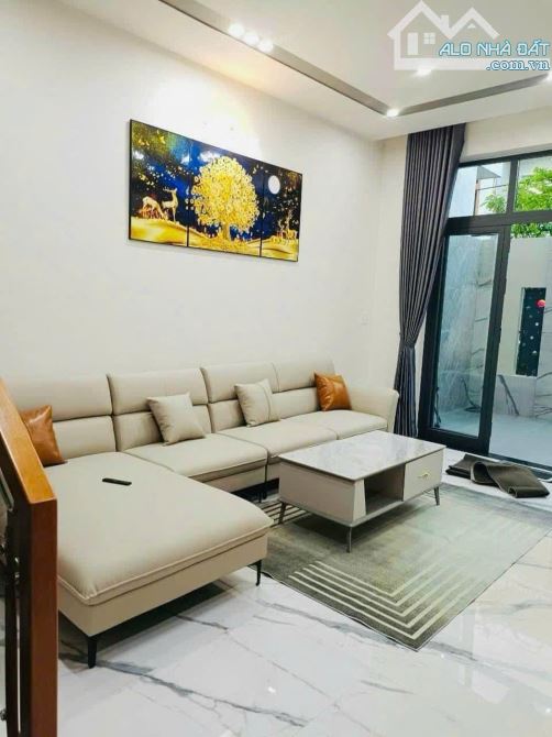 📌📌📌Làm việc trực tiếp!!! Bán nhà 3 tầng mặt tiền đường Nguyễn Huy Tự mới đẹp giá rẻ 🍀 - 2