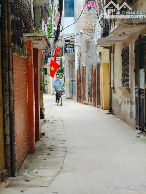 Nhà đẹp Minh Khai, ngõ thông nông 3m, ra Phố 60m, kdoanh, full đồ, 45m2. Giá 11 tỷ - 2