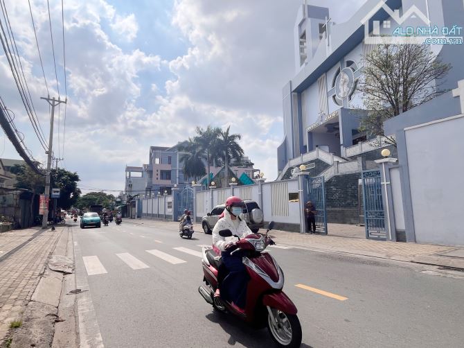 Nhà 4 tầng đẹp mặt tiền chính Linh Xuân kề đường số 5, nhà thờ Xuân Hiệp, 80m2, chỉ 6,6 tỷ - 2