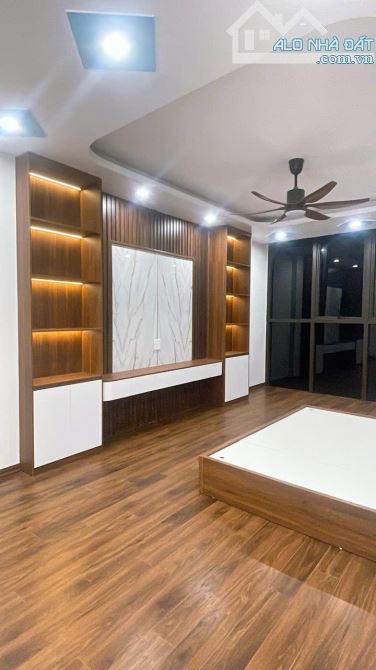 Bán lk Mậu Lương xây mới ô tô tránh, vỉa hè rộng, kd 50m2*7T, thang máy giá 15,3 tỷ! - 2