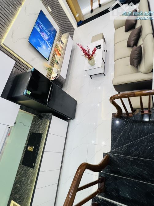 Phố Giáp Bát 25/28m2 x 4 tầng, tổng 3 ngủ đủ công năng - 2