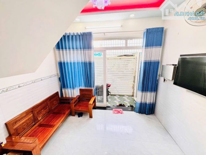 MẶT TIỀN KINH DOANH KHU BÀN CỜ ĐƯỜNG 10 MÉT CÓ VỈA HÈ RỘNG RÃI  XE HƠI ĐẬU TRƯỚC NHÀ NGÀY - 2