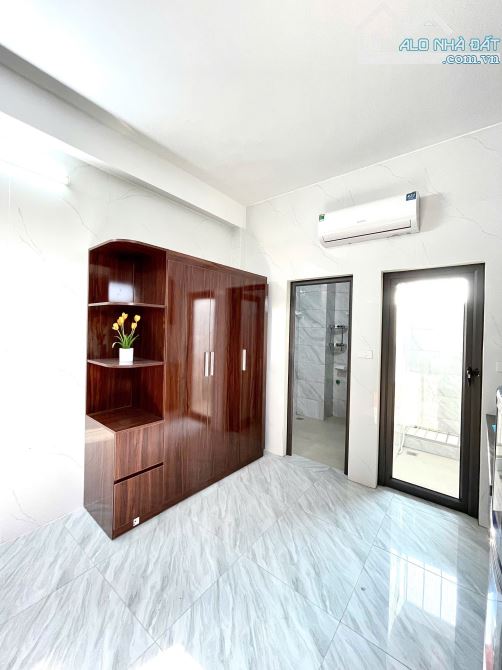 BÁN TOÀ CCMINI,  LÔ GÓC, CẦU GIẤY ,60 M², 6 TẦNG, 15 Phòng , DT 75tr/tháng ,Ngõ Thông 3gac - 2