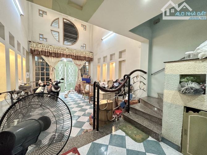 BÁN NHANH NHÀ MẶT TIỀN PHÙNG VĂN CUNG - PHÚ NHUẬN - 58M² - 5 TẦNG - 2