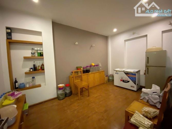 LẠC LONG QUÂN - PHÂN LÔ, SÁT MẶT PHỐ, Ô TÔ TRÁNH, ĐỖ THOẢI XỜ ĐÁ BÓNG - VIEW HỒ - 2