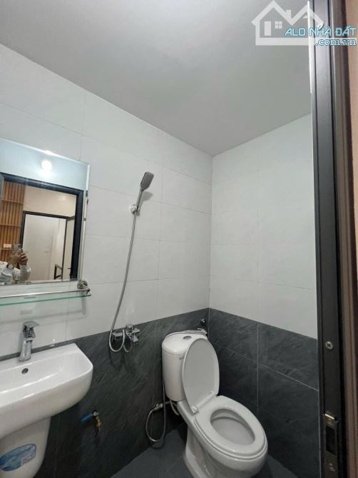 Nhà đẹp ở ngay Ngõ Lan Bá Đống Đa. Sổ 38m, 3 tầng 4 ngủ MT4m Giá 5.5 tỷ tặng full nội thất - 2
