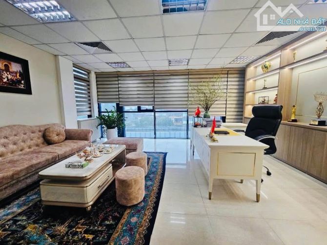 BÁN GẤP, NHÀ MẶT PHỐ KINH DOANH NGUYỄN KHẢ TRẠC, PHÂN LÔ, VỈA HÈ, 60M2, CHỈ 20,9 TỶ. - 2