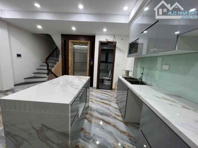 VĂN CAO - 50M x 5T THANG MÁY - 2 MẶT TIỀN - NGÕ THÔNG - ĐI Ô TÔ XEM NHÀ - Ô TÔ ĐỖ 24/24 - 2