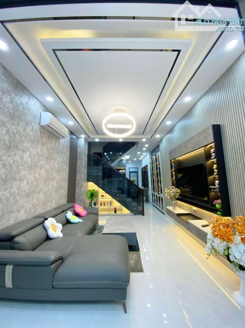Bán nhà Cực Phẩm Chuyên Dùng Chính Quận 7, 4 tầng đẹp Chỉ 7.x tỷ - 2