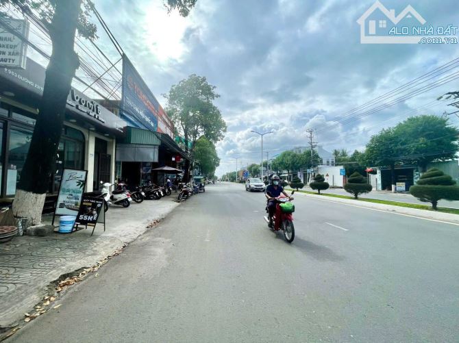 CẦN BÁN NHÀ MẶT TIỀN 23/10 VĨNH HIỆP ,NHA TRANG GIÁ 6 TỶ 500 TRIỆU LH 0799 hai99 hai19 - 2