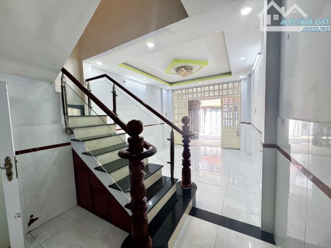 NHÀ BÁN HXH PHƯỜNG 9, GÒ VẤP, GIÁP NGUYỄN VĂN KHỐI. 48m2-5.5 Tỷ - 2