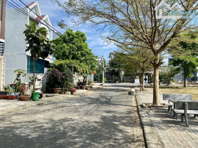 Lô đất đẹp đối diện Công Viên Phú Mỹ An, Vùng Trung 12 giá tốt nhất thị trường - 3