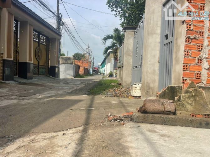 Bán đất hẻm xe tải ngang 5m nở hậu 10m Lê lợi hóc Môn chỉ 4.1 còn thương lương - 3