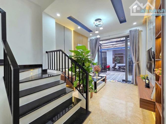 🏡Nhà 3 tầng, 3 mê kiệt 561 Hoàng Diệu. Kiệt 3 m đối diện Chợ Mới, cách đường 60m - 3