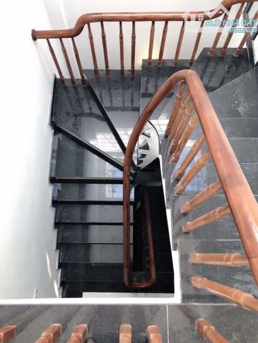 Hiếm!Nhà Miêu Nha,Do Nha,Tây Mỗ 35m2x5T thơm mùi sơn,oto đỗ sát nhà,TK hiện đại 5,05 tỷ - 3