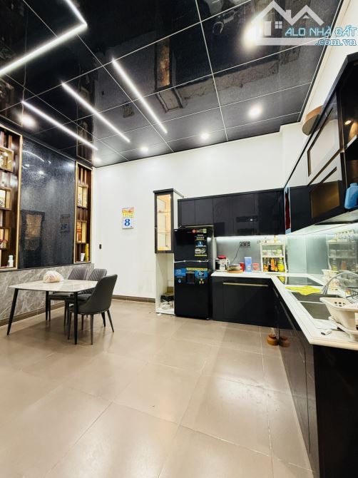 HẺM XE HƠI – TÂN TẠO, BÌNH TÂN - DT 84m² - NGANG KHỦNG 7,5M  - SỔ NHƯ A4 - GIÁ 5,1 TỶ. - 3
