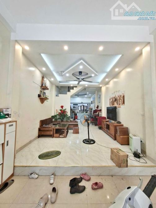 🏡 Nhà đẹp Nam Từ Liêm - DT 60m² - Gara ô tô , 🚘 ô tô 7 chỗ qua nhà 📍Vị trí đắc địa , gầ - 3