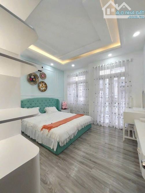 Đi nước ngoài định cư bán gấp nhà ở đường Bắc Hải, phường 15, quận 10, giá 3 tỷ 050 triệu - 3