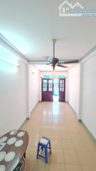 Bán nhà 3 tầng hẻm ô tô thông đường Hồng Bàng - Bạch Đằng - Phước Tiến. Giá 6 Tỷ - 3