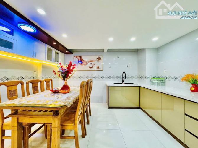 Nhà 3 tầng 50m² dtsd 132m² sát phan huy ích p12 gò vấp giá 5 tỷ 180 - 3