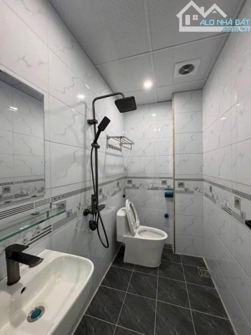 NHÀ ĐẸP PHÚ ĐÔ - NAM TỪ LIÊM - GẦN MỸ ĐÌNH - 38M2 - GẦN PHỐ - CHỈ 4 TỶ 9 - 3