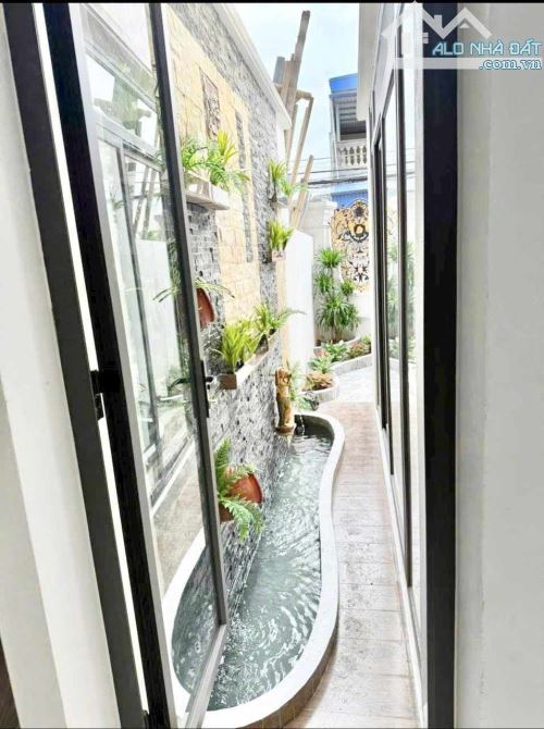 BÁN NHÀ 3.5 TẦNG MẶT ĐƯỜNG LIÊN HÀ 1 - 3