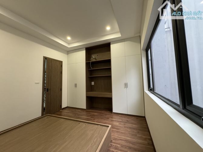 Bán nhà nguyễn văn cừ 37m 5 ngủ chỉ 6.2 tỷ 30m ra mặt phố 5p sang nội thành - 3