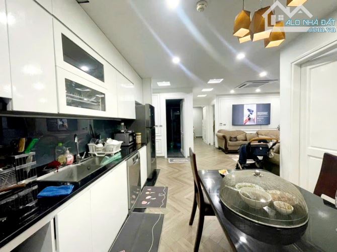 Bán cắt lỗ căn 122m2 - 3PN - CC Tây Hà Tower- 19 Tố Hữu- Full đồ - Có sổ đỏ - Nhỉnh 8 tỷ - 3