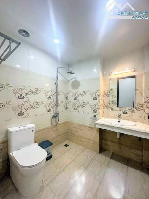 BÁN HÀNG SIÊU ĐẸP NGỌC THỤY-KINH DOANH- THOÁNG TRƯỚC SAU  DT44m-4 tầng- MT 3.52m- Giá 9.2T - 3