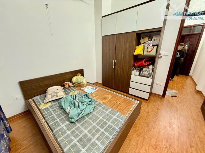 Cần bán nhà phố Đào Tấn 45m2 5 tầng 4,3m mặt tiền 10tỷ - 3