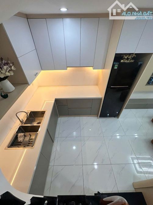 SIÊU PHẨM PHÂN KHÚC 5 TỶ 4 TẦNG ĐẸP LONG LANH SỔ ĐẸP NỞ HẬU - 3