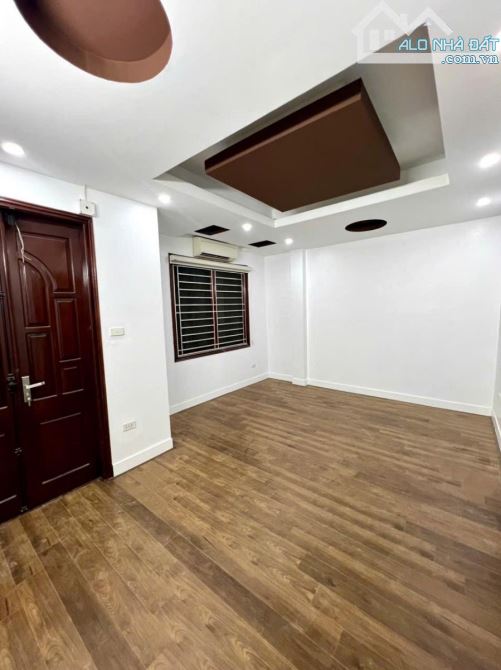 CHÍNH CHỦ GỬI BÁN NHÀ MẶT NGÕ PHỐ ĐỘI CẤN DT 25/30M2, Mt 5,2M, 5 Tầng, Giá 7,25 tỷ - 3