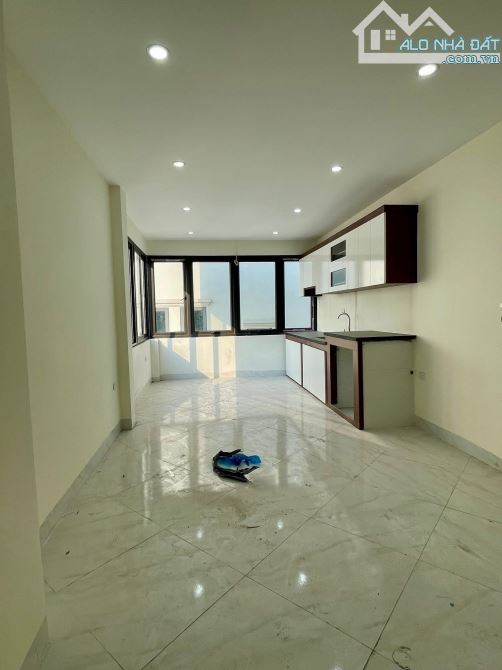 Tứ Hiệp - Thanh Trì 35/37m x 6 tầng, mặt tiền 3.9m, giá 7.4 tỷ thương lượng - 3