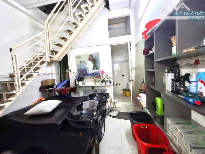 BÁN NHÀ MẶT TIỀN KÊNH TÂN HÓA,TÂN PHÚ,42M2,KINH DOANH TỐT,NHỈNH 5 TỶ - 3