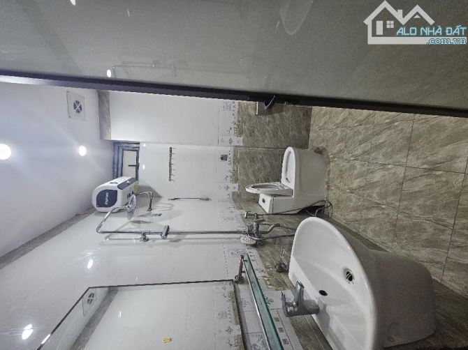 CỰC HIẾM,NHÀ ĐẸP GẦN PHỐ,SÂN RỘNG,THANG MÁY,2THOÁNG.Ngõ phố Trương Định, Hai Bà hơn 12 tỷ - 3