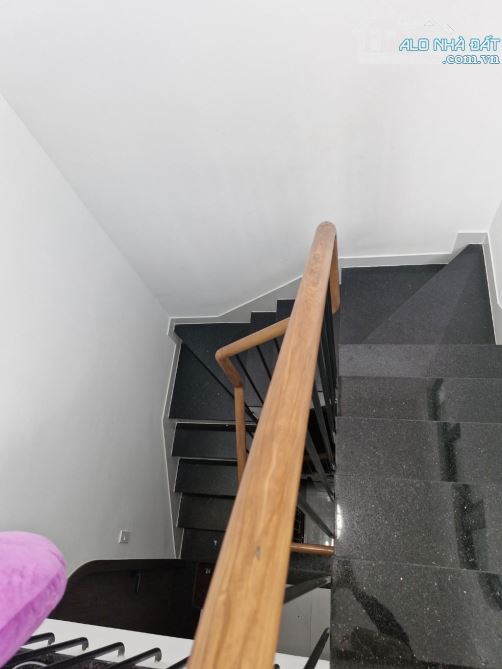 Nhà đẹp( 57m2) 4m x 14m phường Tân Phú Nhỉnh 5tỷ - 3