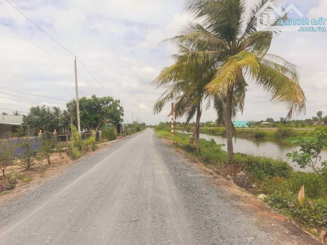 Quá thơm, 1000m2 đất vườn View Kênh cực đẹp chỉ 580tr - 3