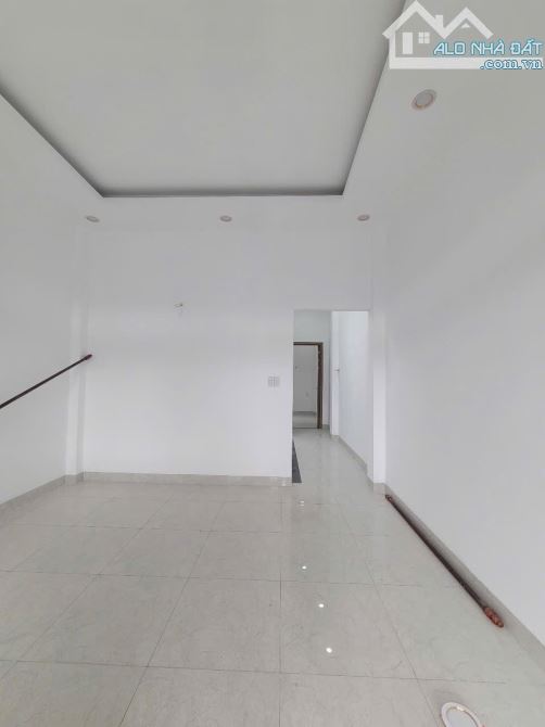 nhà 60m2 3ty750 TL 1 trệt 2 lầu, đúc 3 tấm,trục chính KDC, p.Bình Chuẩn - 3